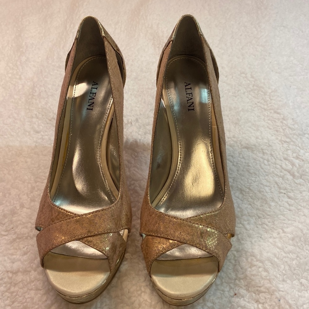 Alfani Open Toe Rose Gold/Gold 4” Stiletto Platforms “Fairfax” Size 6.5
